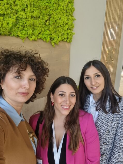 Vania Zacchei con le collaboratrici dell'Agenzia di organizzazione eventi Mode