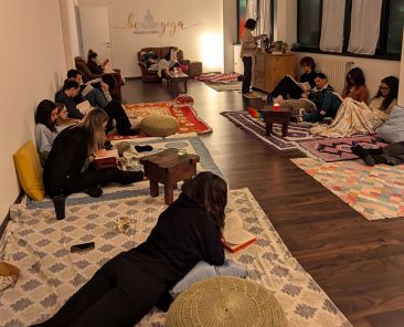 Silent Book Club